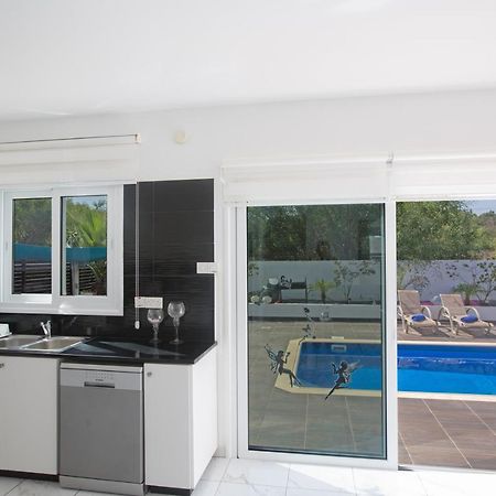 Broadway Villas プロタラス エクステリア 写真
